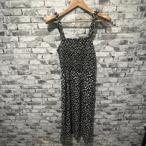 EUC Abercrombie & Fitch Black & White Floral Dress  Size Large